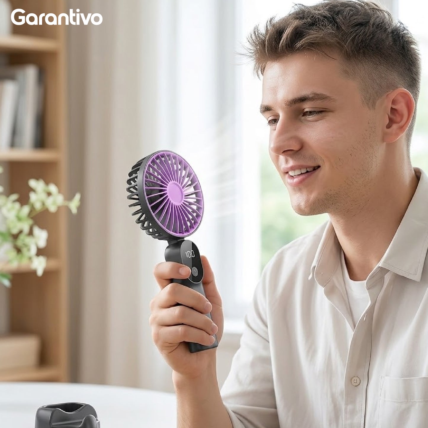 Mini ventilador portátil recargable con pantalla digital