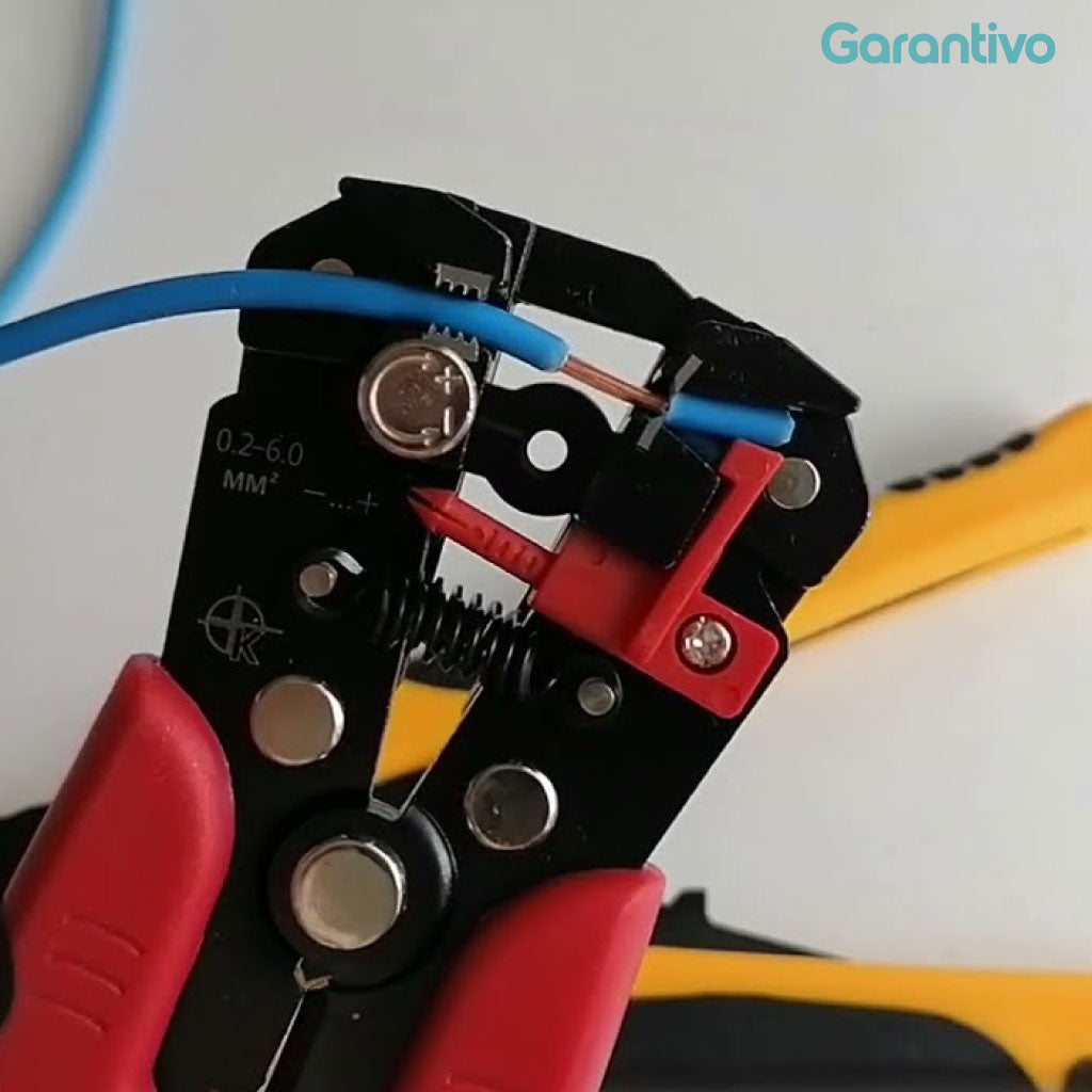 Pelacables automático multifuncional con función de corte y prensado